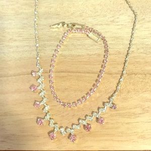 Necklace and bracelet set
